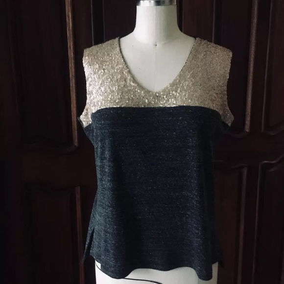 Gorgeous Sequin Embellished Knit Top - Picture 4 of 6